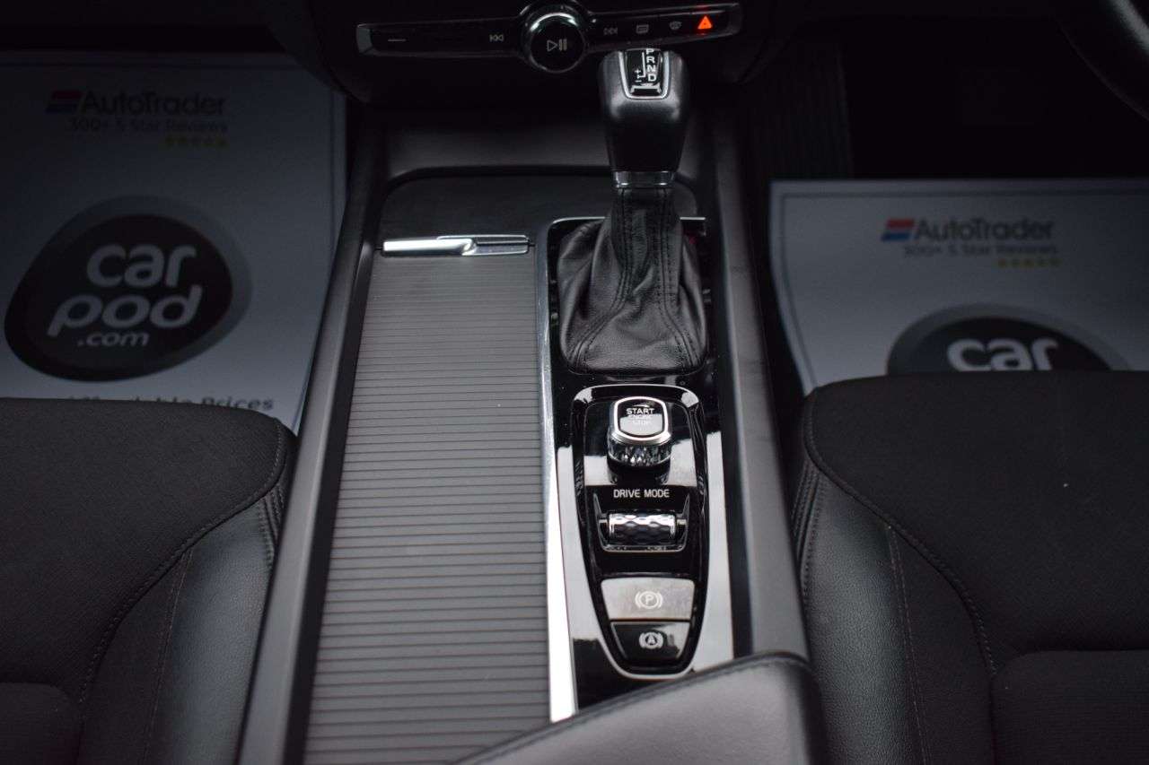 2018 VOLVO V60 2018 VOLVO V60