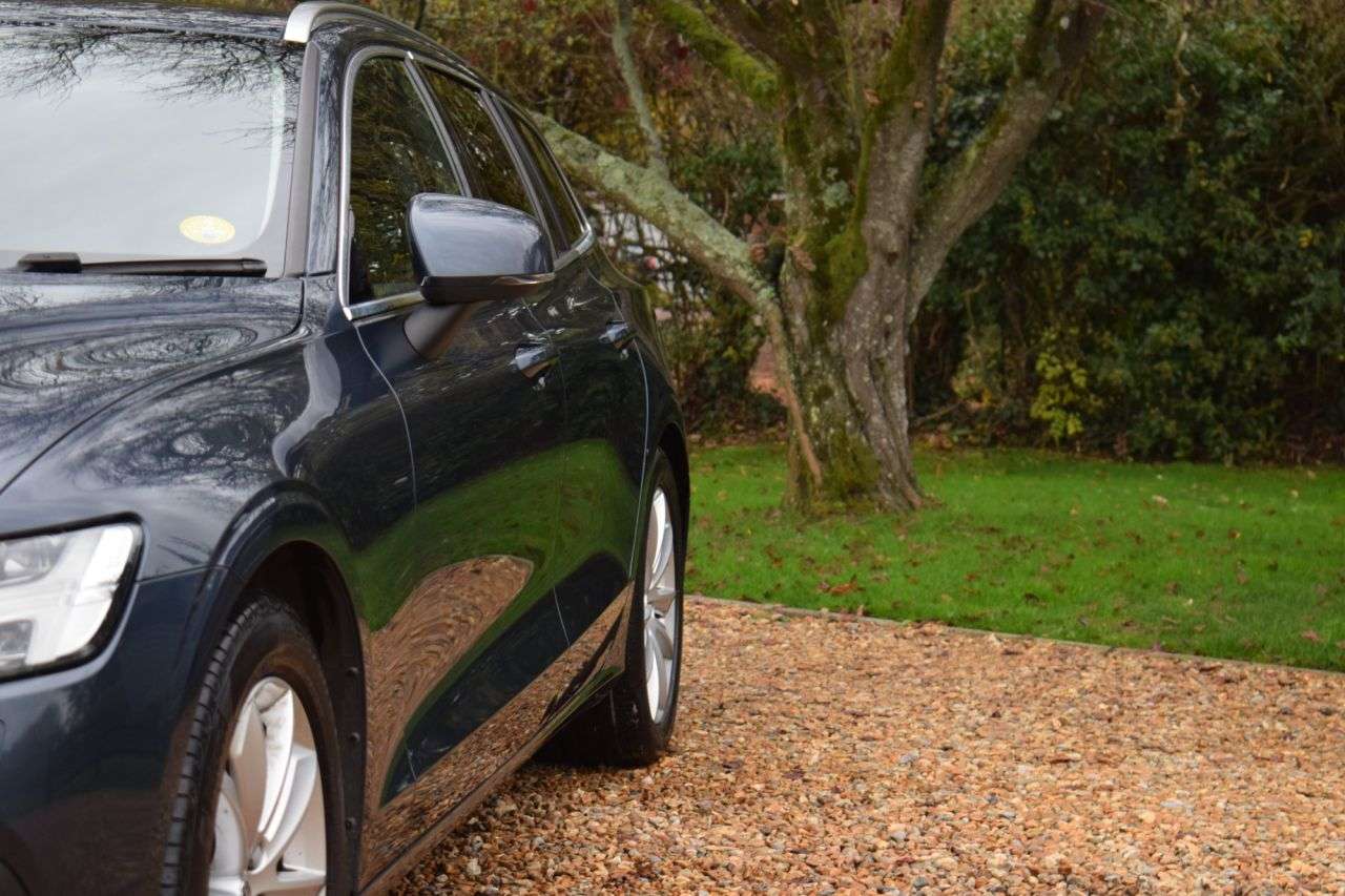 2018 VOLVO V60 2018 VOLVO V60