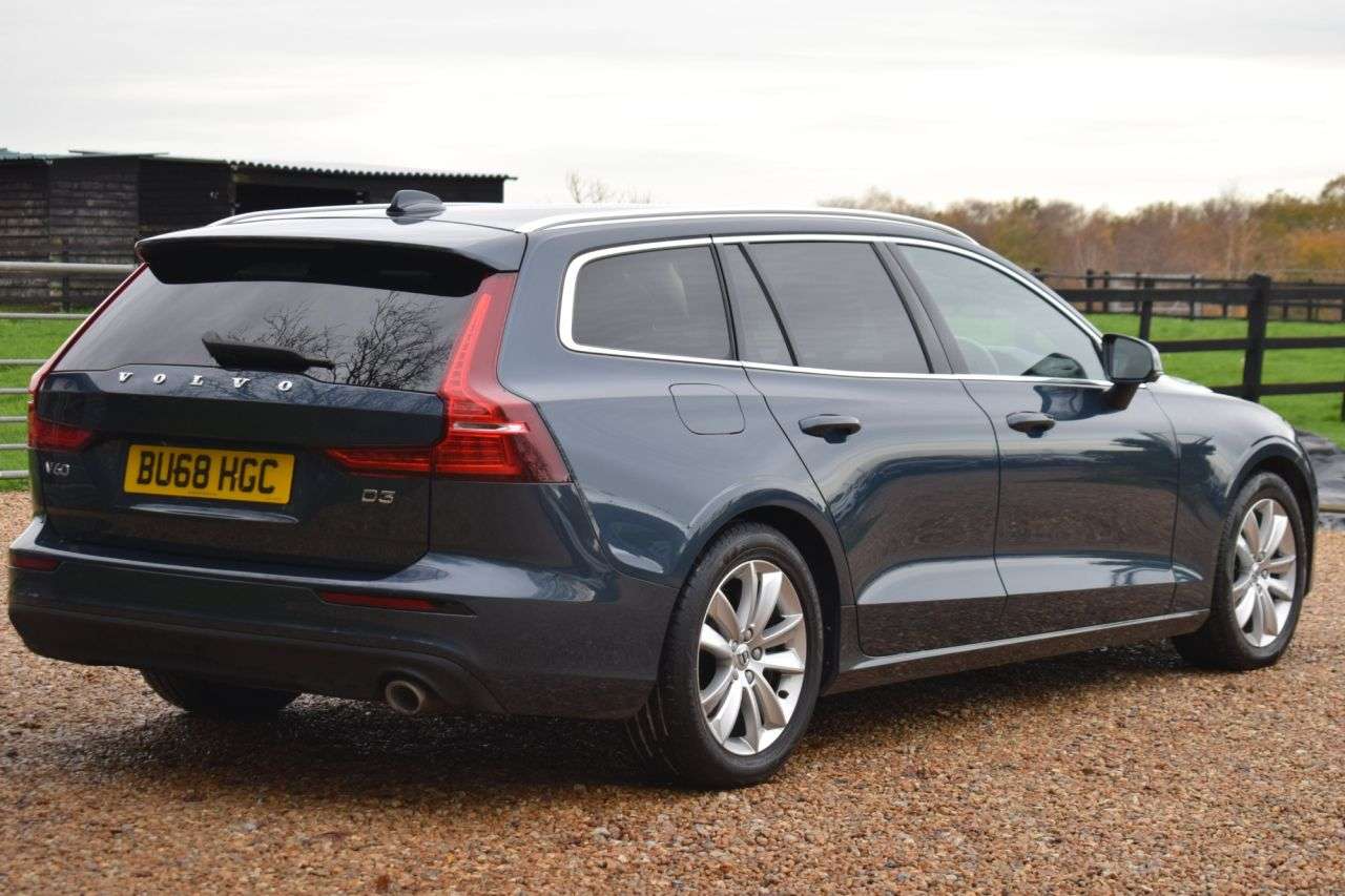 2018 VOLVO V60 2018 VOLVO V60
