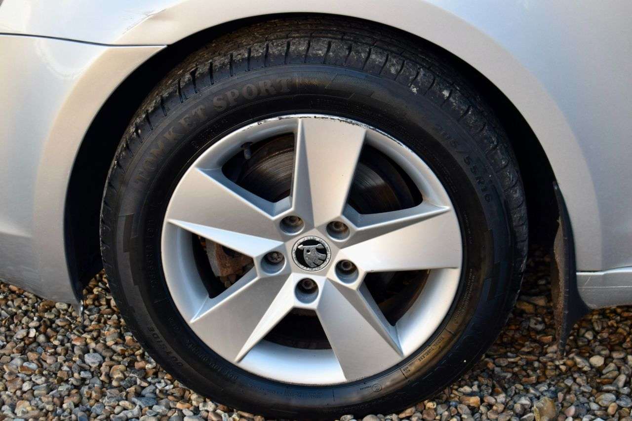 2014 SKODA OCTAVIA 2014 SKODA OCTAVIA