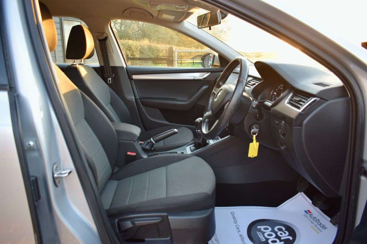 2014 SKODA OCTAVIA 2014 SKODA OCTAVIA