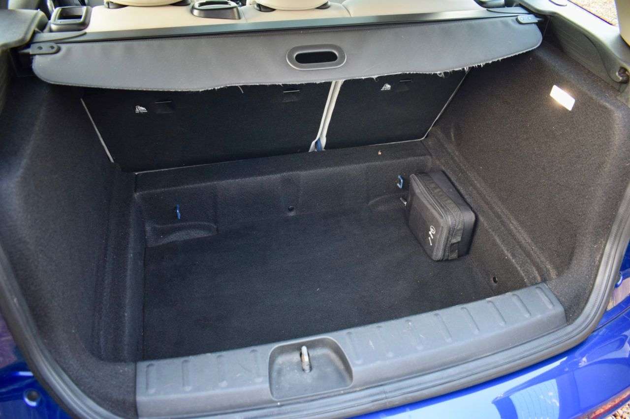 2019 MINI CLUBMAN 2019 MINI CLUBMAN