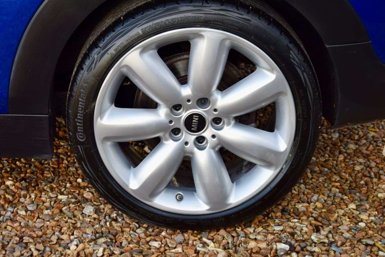 2019 MINI CLUBMAN 2019 MINI CLUBMAN