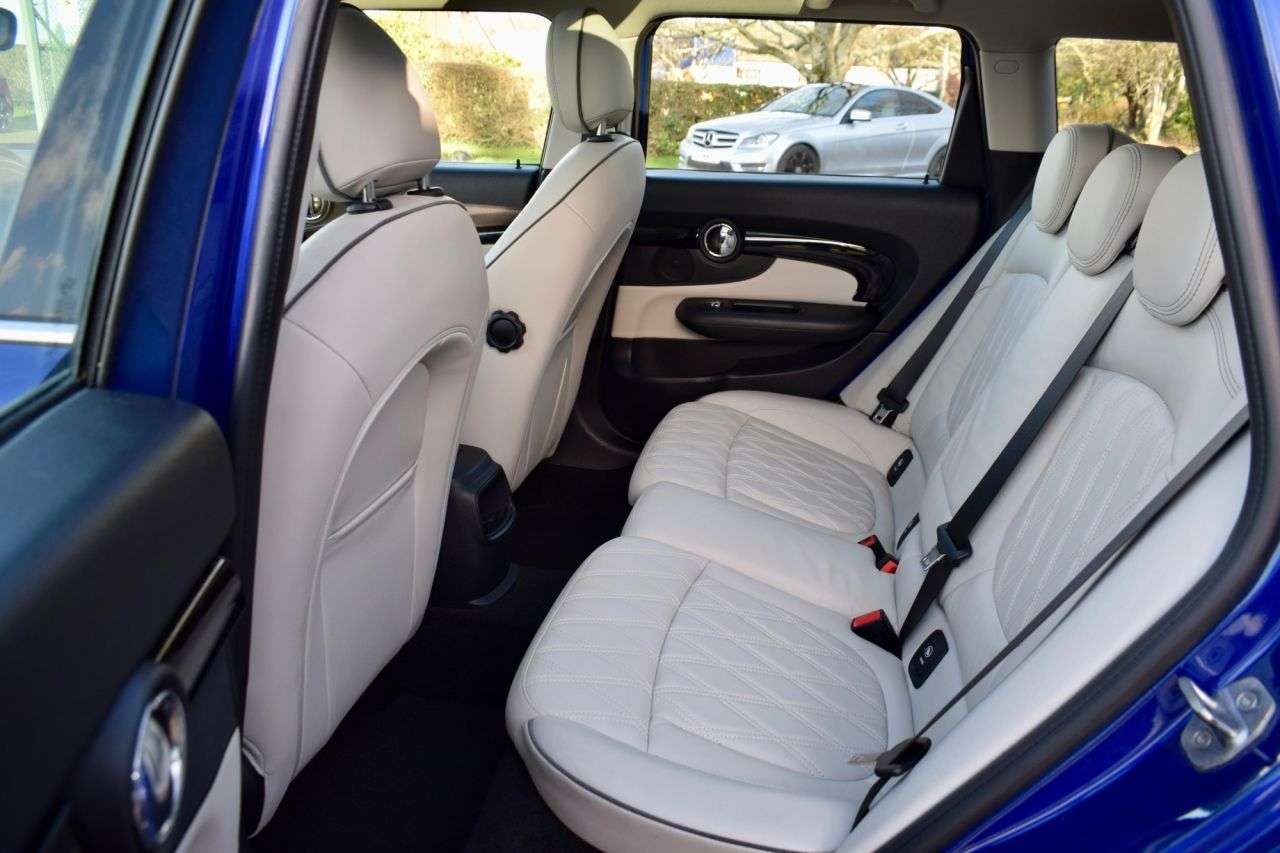 2019 MINI CLUBMAN 2019 MINI CLUBMAN