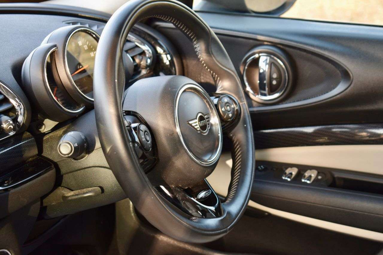 2019 MINI CLUBMAN 2019 MINI CLUBMAN