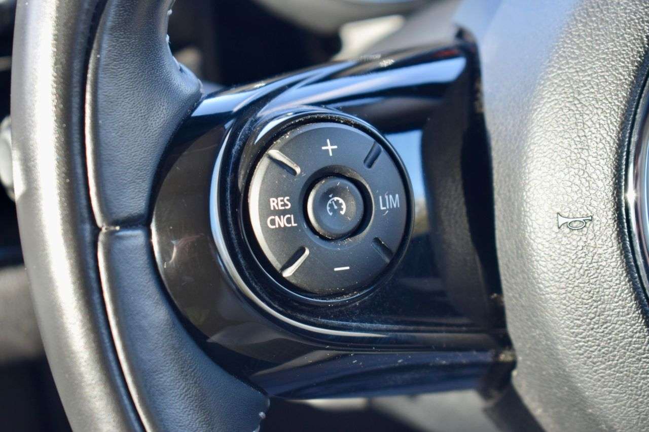 2019 MINI CLUBMAN 2019 MINI CLUBMAN