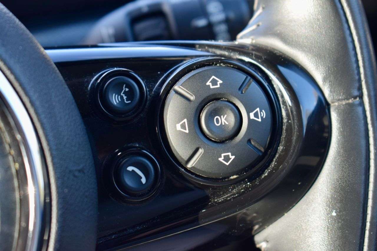 2019 MINI CLUBMAN 2019 MINI CLUBMAN