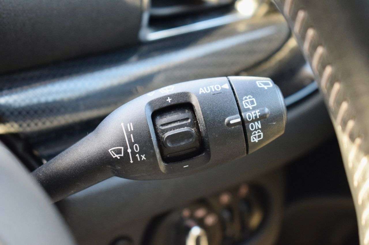 2019 MINI CLUBMAN 2019 MINI CLUBMAN