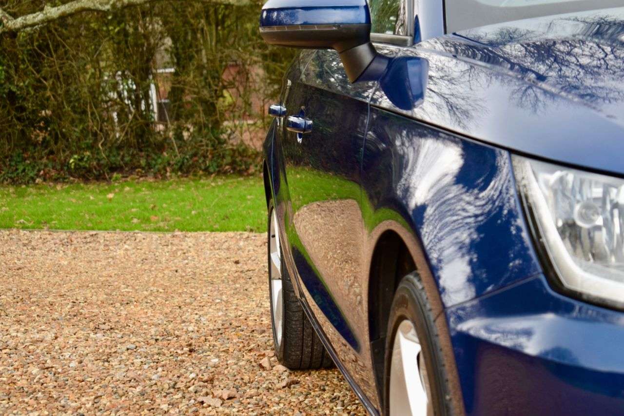 2016 AUDI A1 2016 AUDI A1