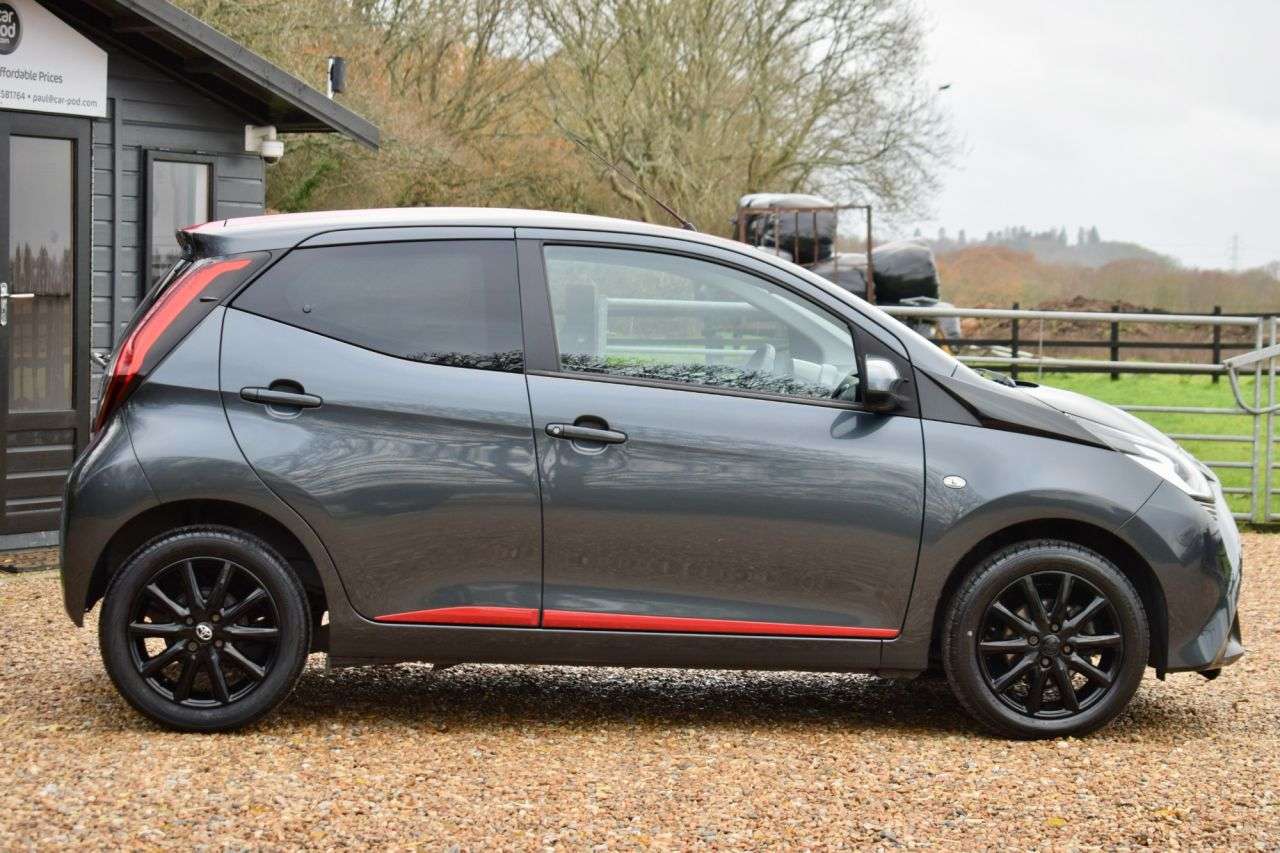 2018 TOYOTA AYGO 2018 TOYOTA AYGO