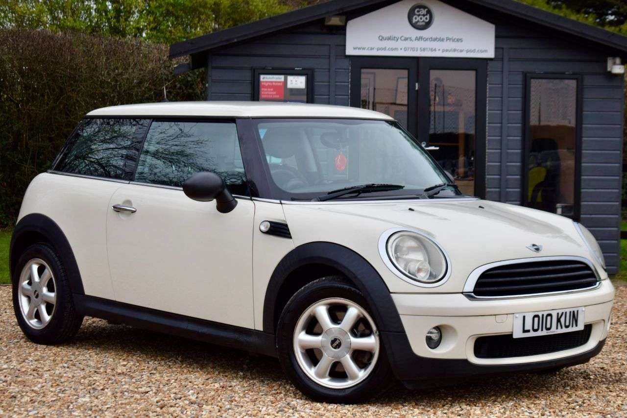 A 2010 MINI HATCH 1.6 One Hatchback 3dr Petrol Manual Euro 5 (98 ps) LOW INSURANCE GROUP + 10 A 2010 MINI HATCH 1.6 One Hatchback 3dr Petrol Manual Euro 5 (98 ps) LOW INSURANCE GROUP + 10