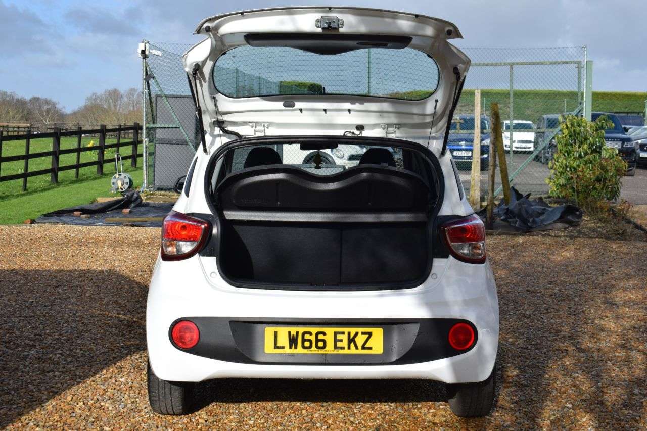 2017 HYUNDAI I10 2017 HYUNDAI I10