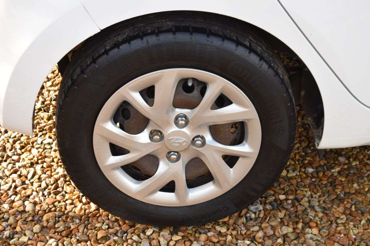 2017 HYUNDAI I10 2017 HYUNDAI I10