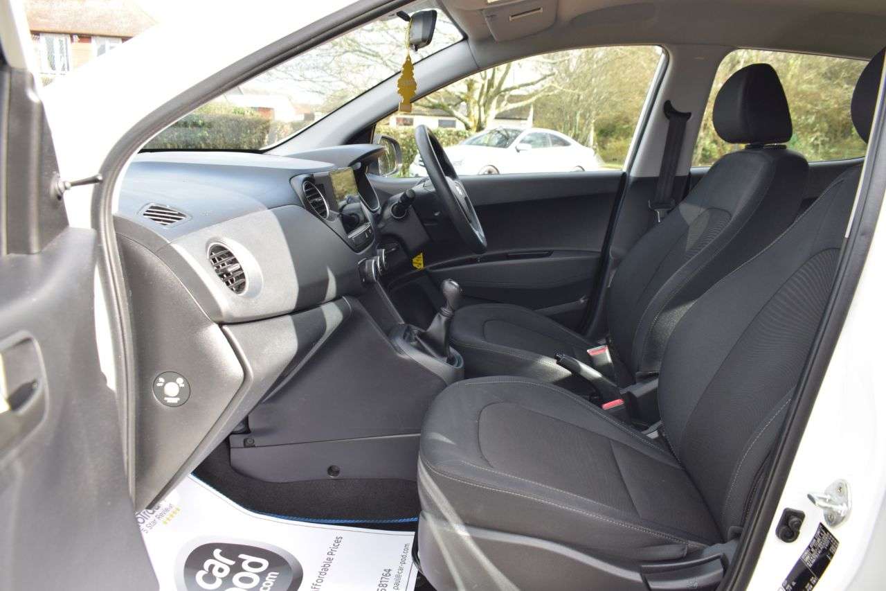 2017 HYUNDAI I10 2017 HYUNDAI I10