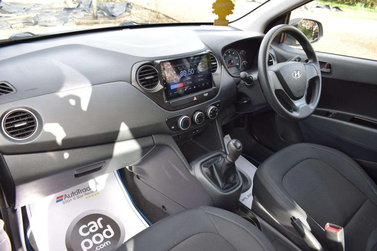 2017 HYUNDAI I10 2017 HYUNDAI I10