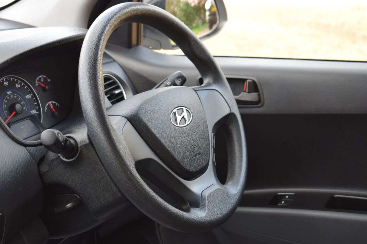 2017 HYUNDAI I10 2017 HYUNDAI I10