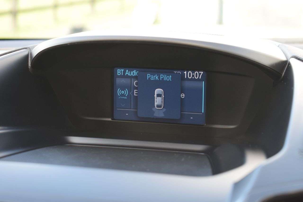 2015 FORD KUGA 2015 FORD KUGA