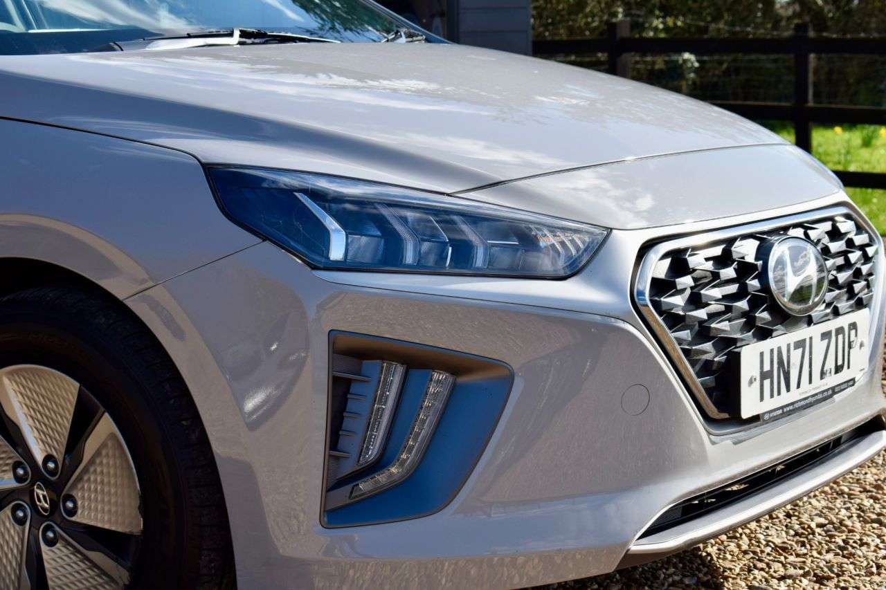 2021 HYUNDAI IONIQ 2021 HYUNDAI IONIQ