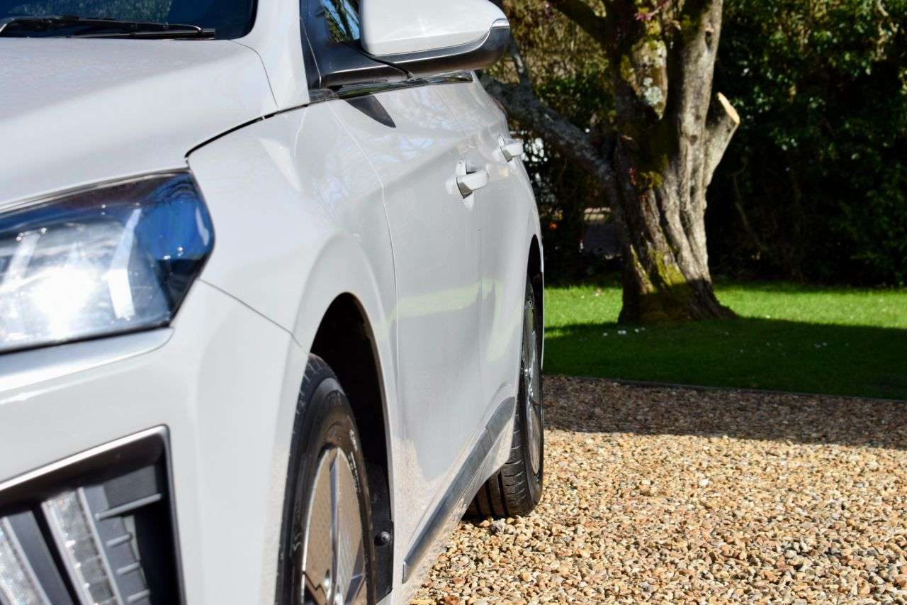 2021 HYUNDAI IONIQ 2021 HYUNDAI IONIQ