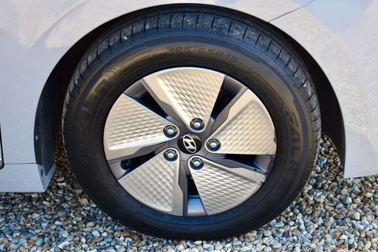 2021 HYUNDAI IONIQ 2021 HYUNDAI IONIQ