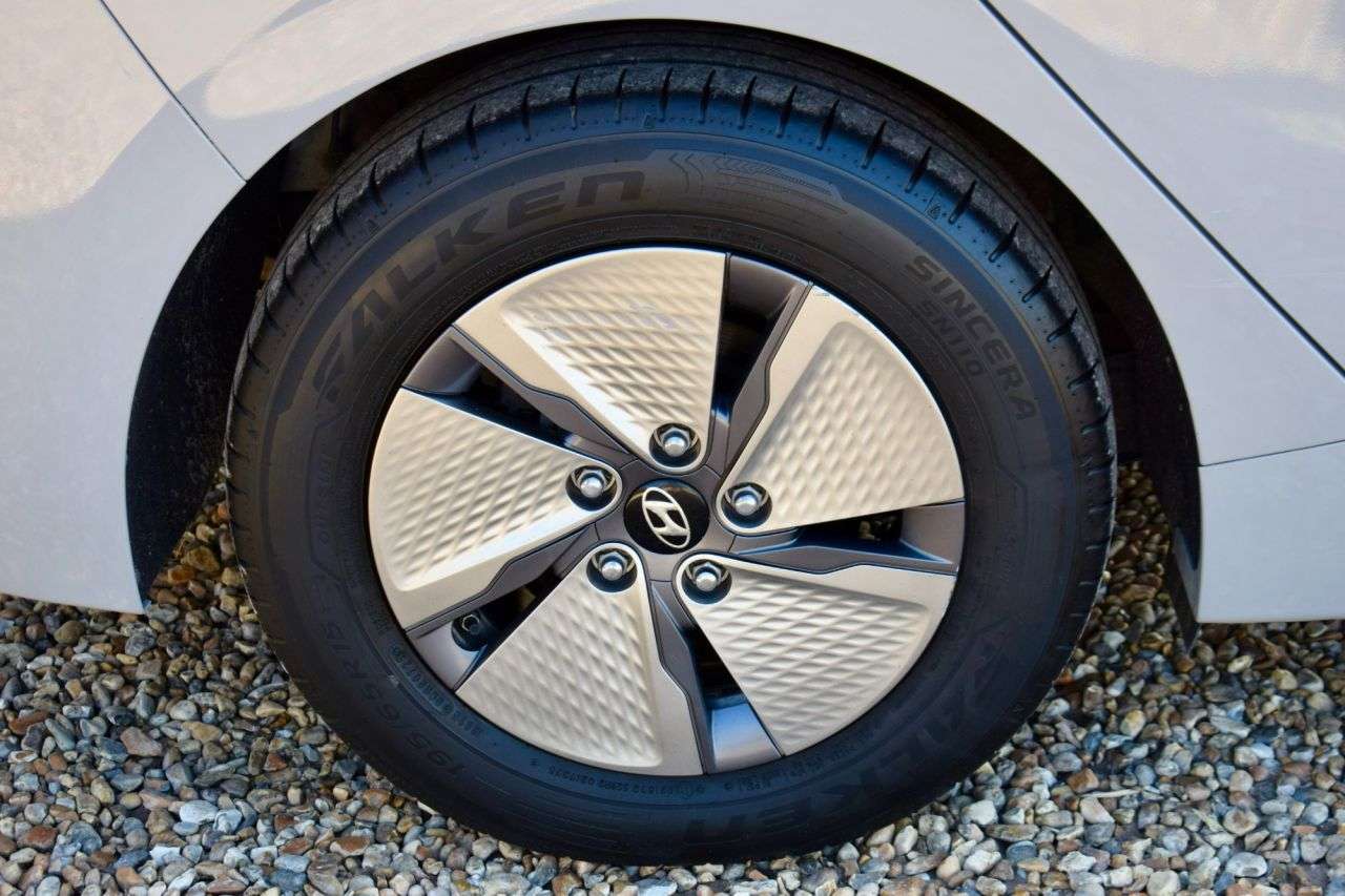 2021 HYUNDAI IONIQ 2021 HYUNDAI IONIQ