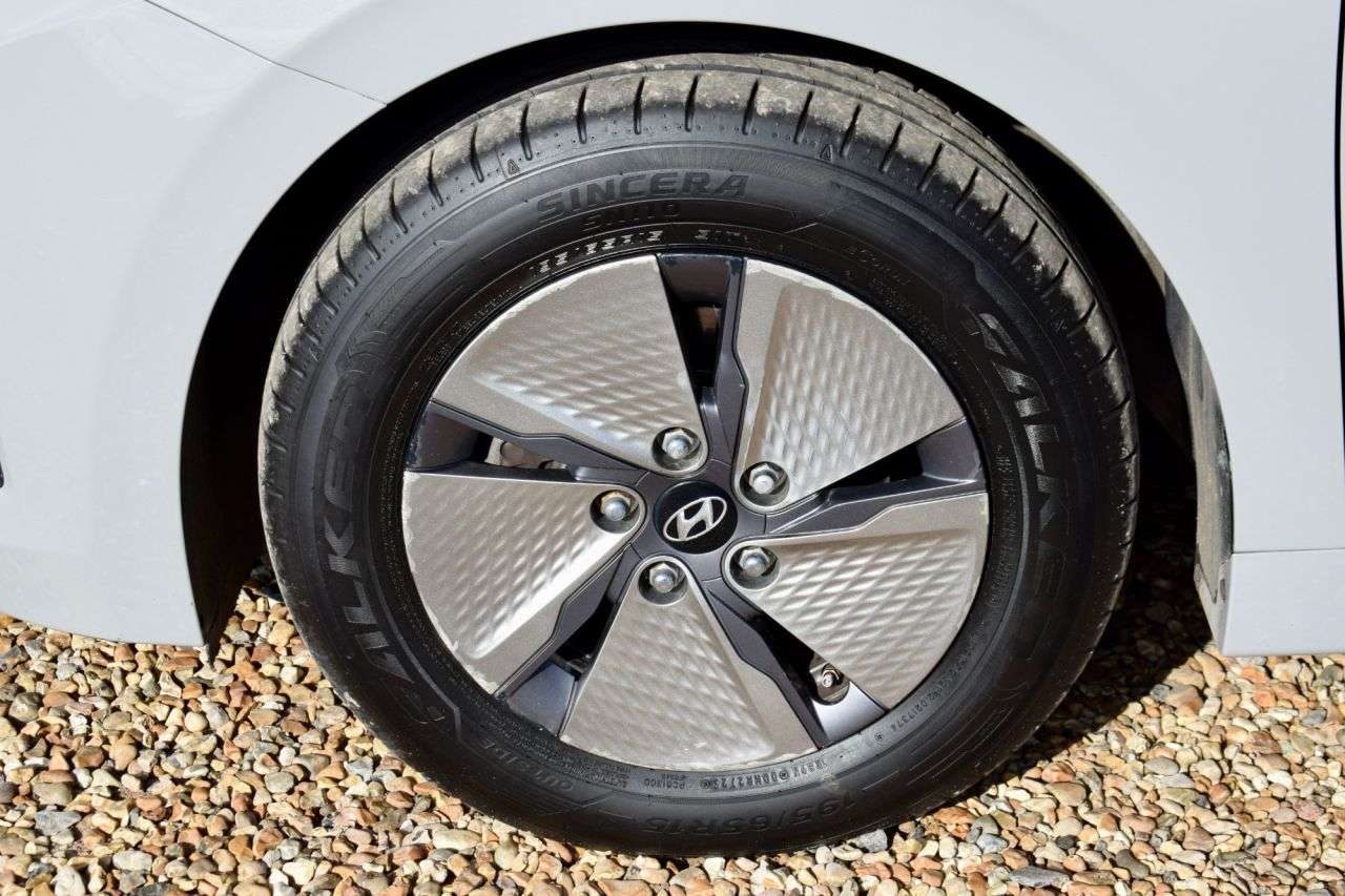 2021 HYUNDAI IONIQ 2021 HYUNDAI IONIQ