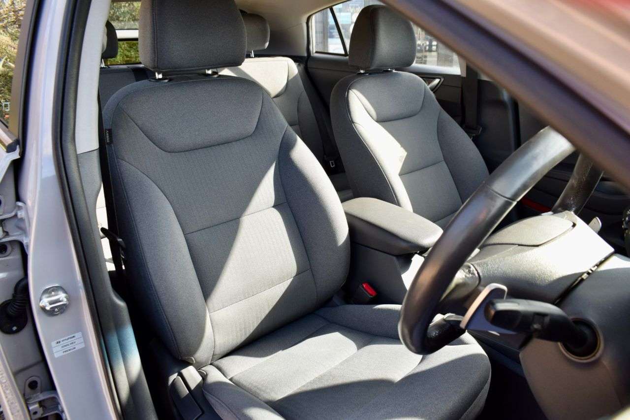 2021 HYUNDAI IONIQ 2021 HYUNDAI IONIQ