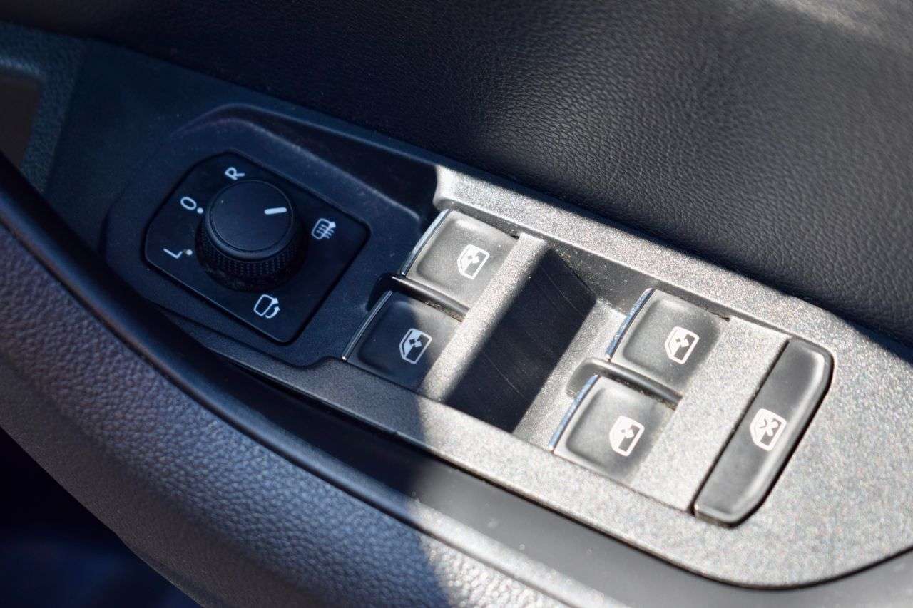 2018 SKODA KAROQ 2018 SKODA KAROQ