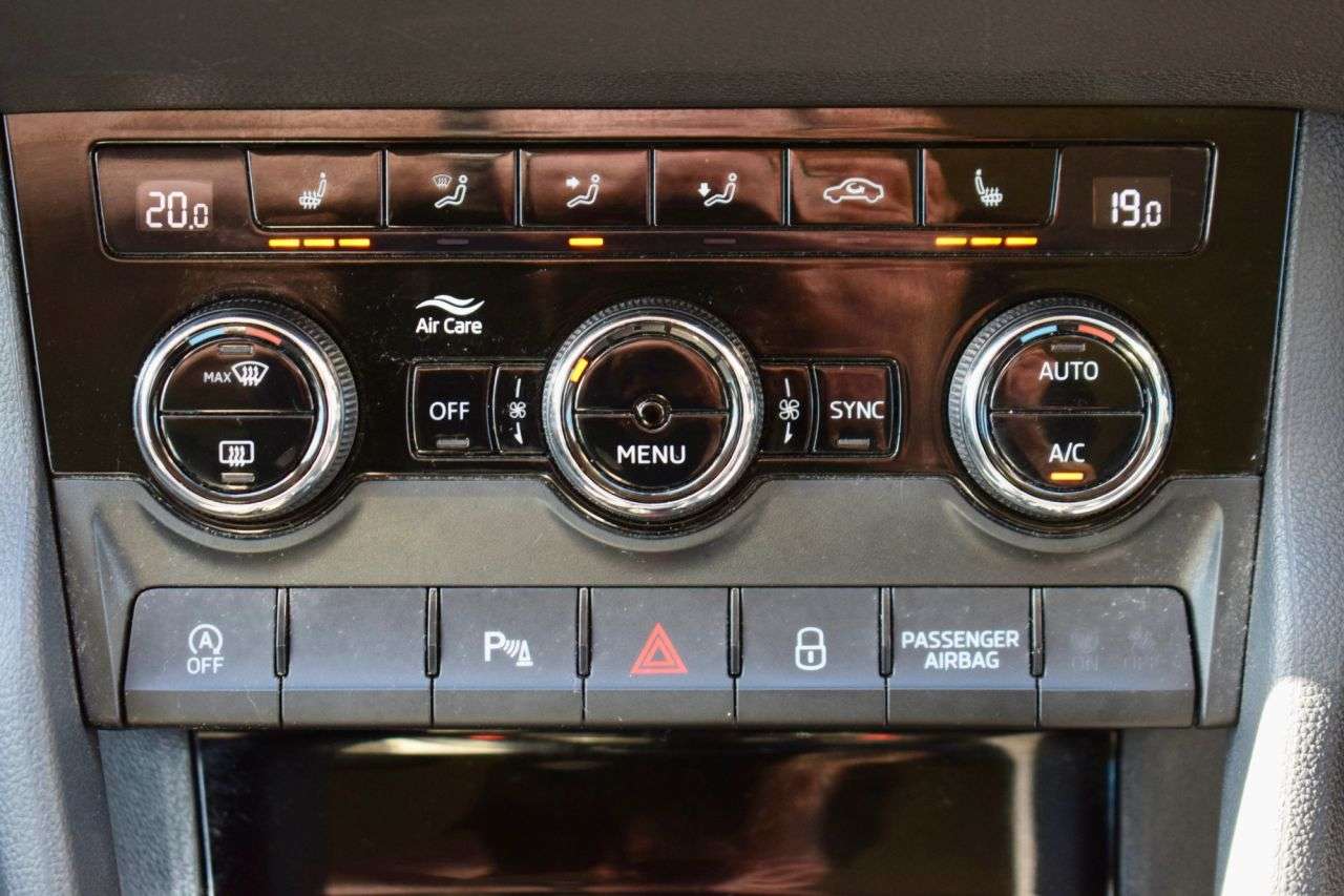 2018 SKODA KAROQ 2018 SKODA KAROQ