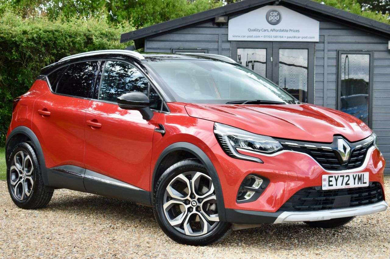 A 2022 RENAULT CAPTUR 1.6 E-TECH techno SUV 5dr Petrol Hybrid Auto Euro 6 (s/s) (145 ps) CARPLAY, A 2022 RENAULT CAPTUR 1.6 E-TECH techno SUV 5dr Petrol Hybrid Auto Euro 6 (s/s) (145 ps) CARPLAY,