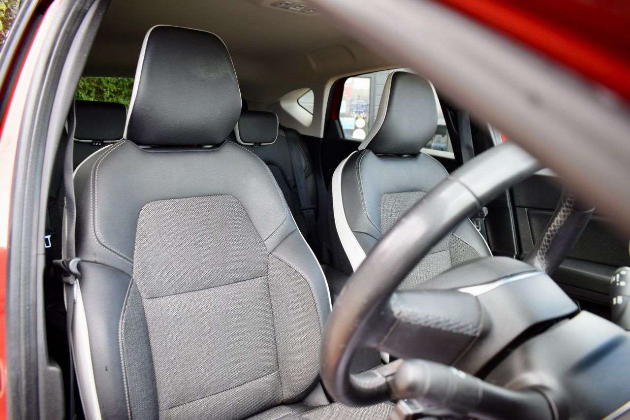 2022 RENAULT CAPTUR 2022 RENAULT CAPTUR