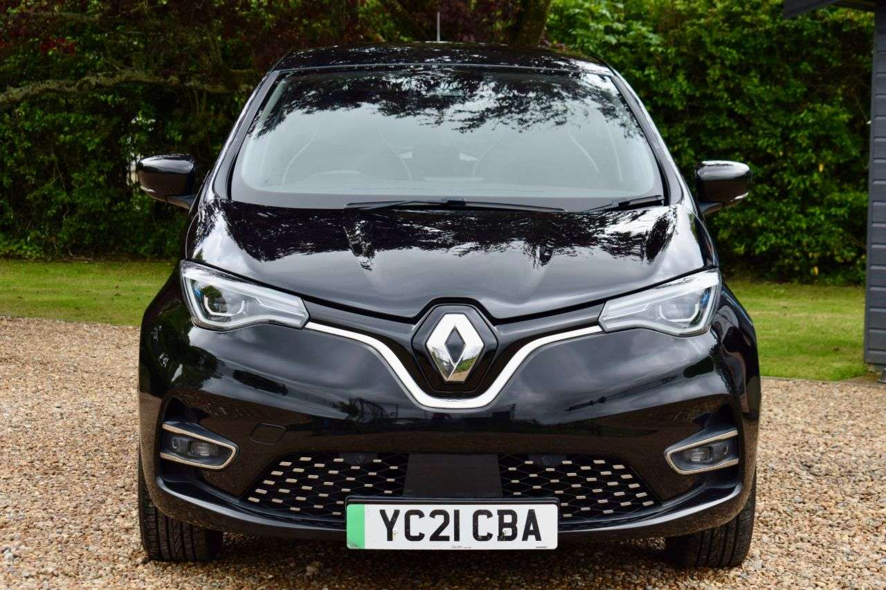 A 2021 RENAULT ZOE R135 EV50 52kWh GT Line Hatchback 5dr Electric Auto (Rapid Charge) (134 bhp A 2021 RENAULT ZOE R135 EV50 52kWh GT Line Hatchback 5dr Electric Auto (Rapid Charge) (134 bhp