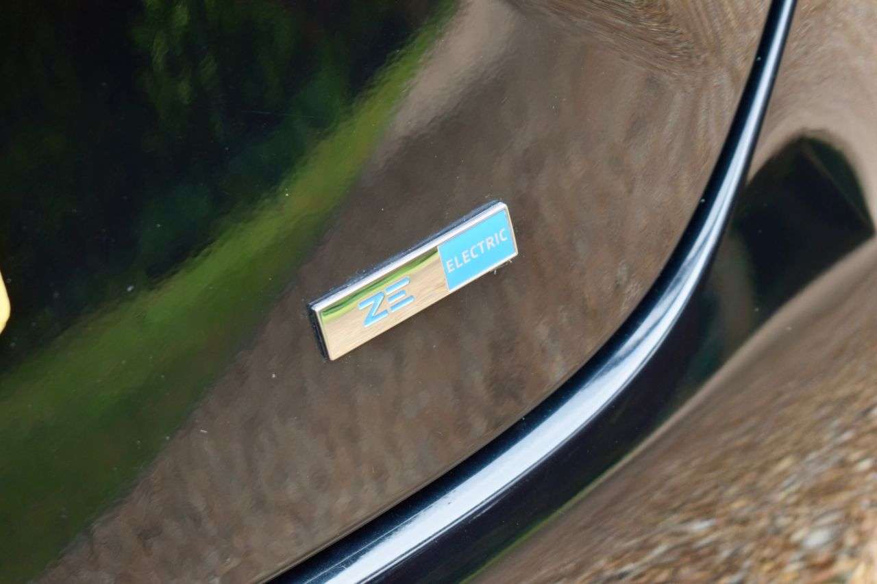 2021 RENAULT ZOE 2021 RENAULT ZOE