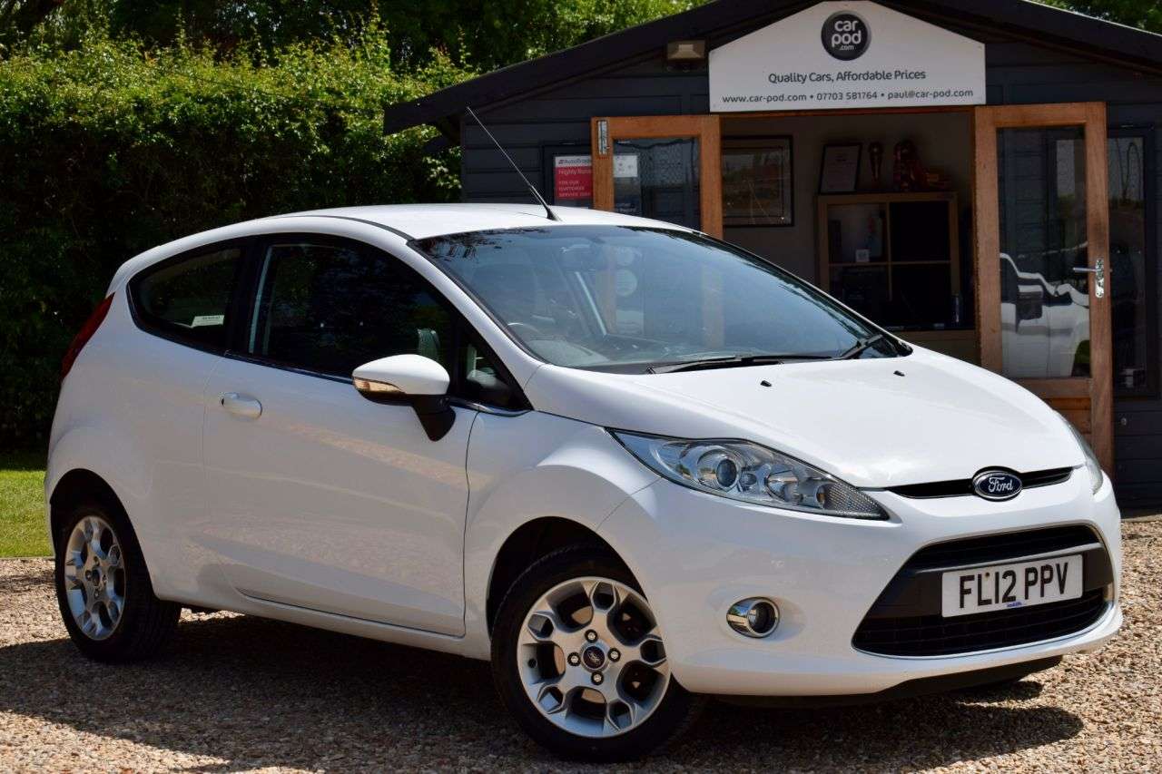 A 2012 FORD FIESTA 1.25 Zetec Hatchback 3dr Petrol Manual (129 g/km, 81 bhp) LOWER INSURANCE G A 2012 FORD FIESTA 1.25 Zetec Hatchback 3dr Petrol Manual (129 g/km, 81 bhp) LOWER INSURANCE G