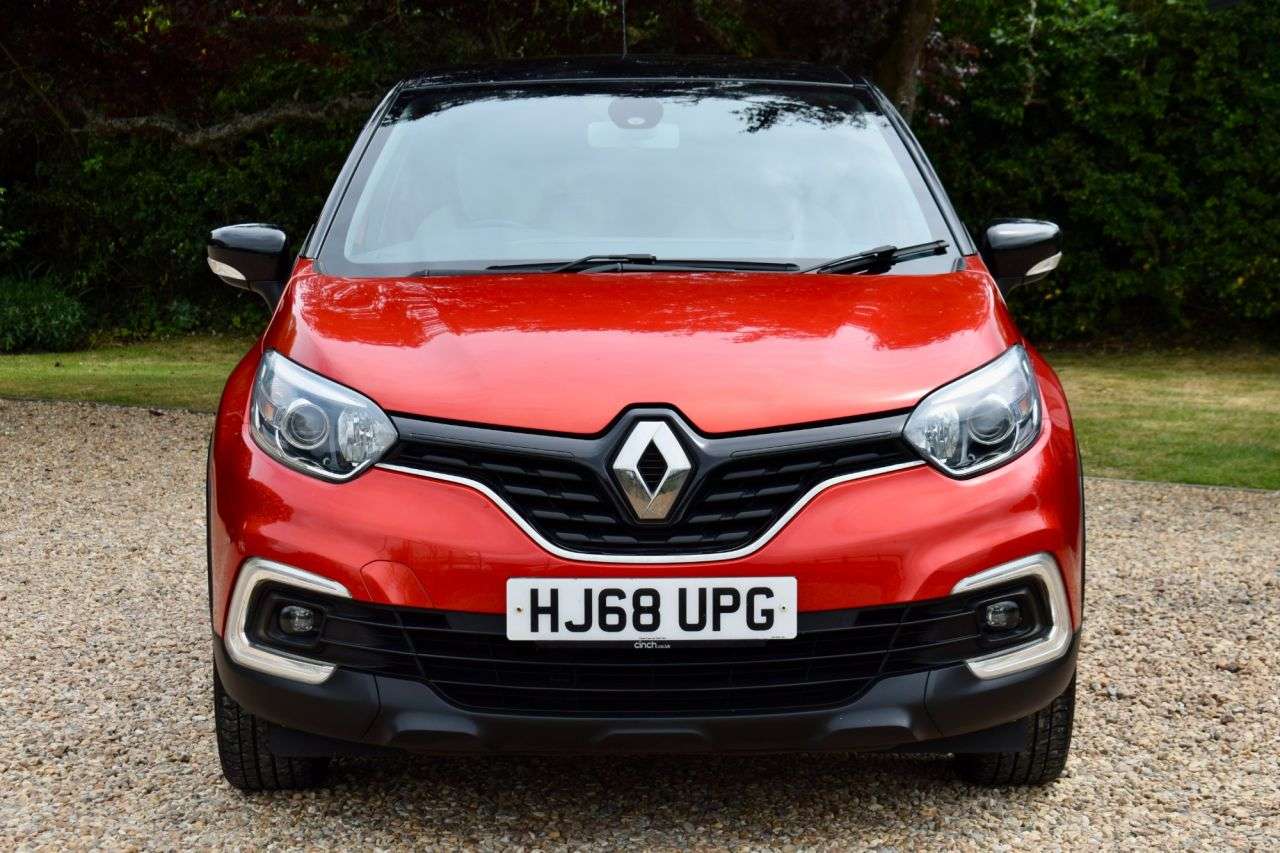 A 2018 RENAULT CAPTUR 0.9 TCe ENERGY Iconic SUV 5dr Petrol Manual Euro 6 (s/s) (90 ps) NAV, DAB, A 2018 RENAULT CAPTUR 0.9 TCe ENERGY Iconic SUV 5dr Petrol Manual Euro 6 (s/s) (90 ps) NAV, DAB,