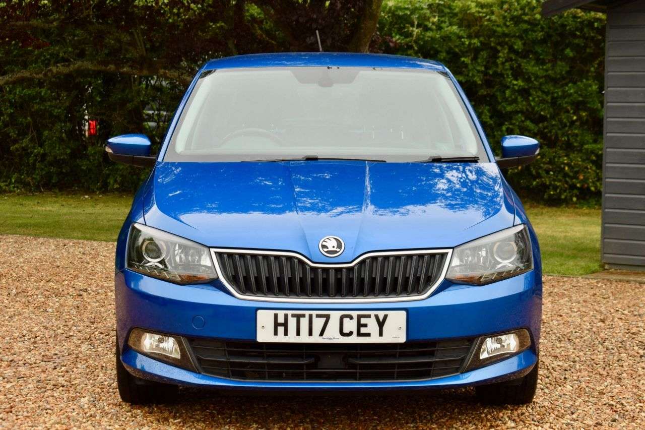 A 2017 SKODA FABIA 1.0 TSI SE L Hatchback 5dr Petrol Manual Euro 6 (s/s) (95 ps) SENSORS, DAB, A 2017 SKODA FABIA 1.0 TSI SE L Hatchback 5dr Petrol Manual Euro 6 (s/s) (95 ps) SENSORS, DAB,