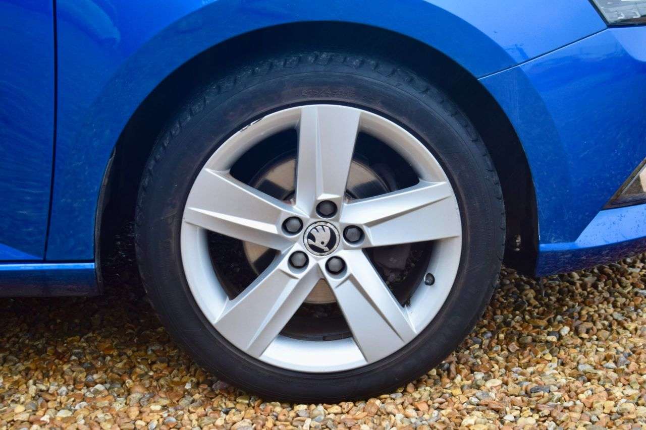2017 SKODA FABIA 2017 SKODA FABIA