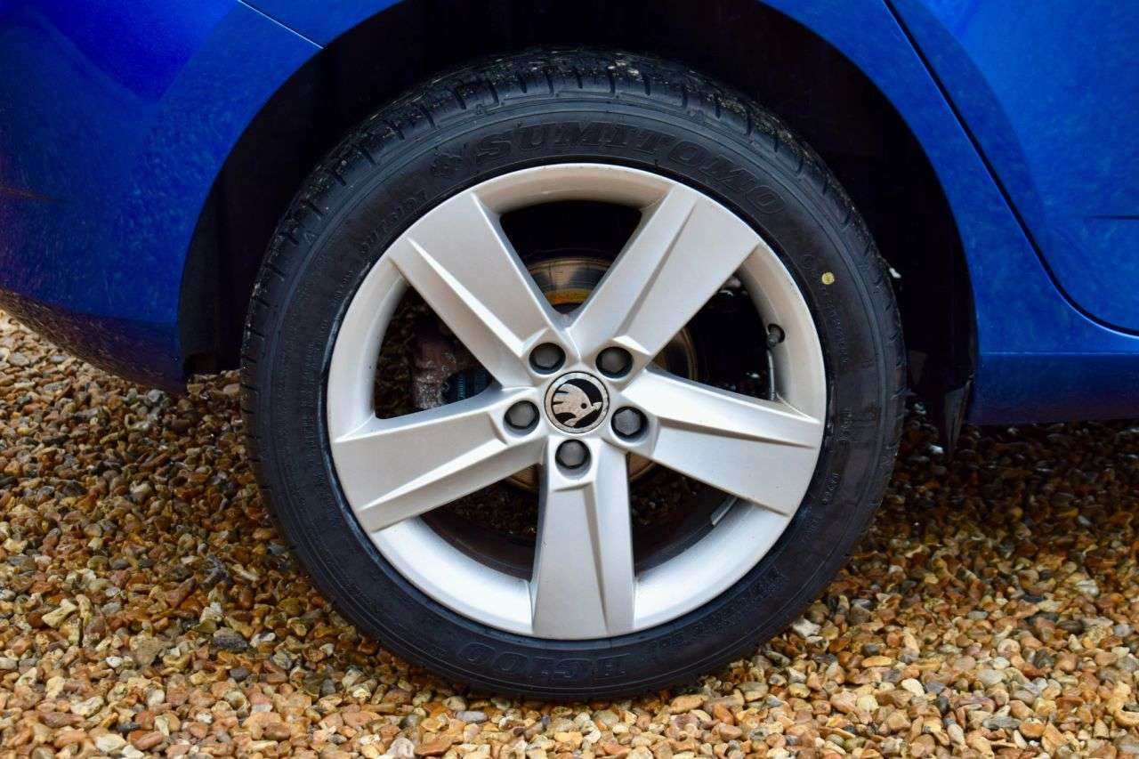 2017 SKODA FABIA 2017 SKODA FABIA