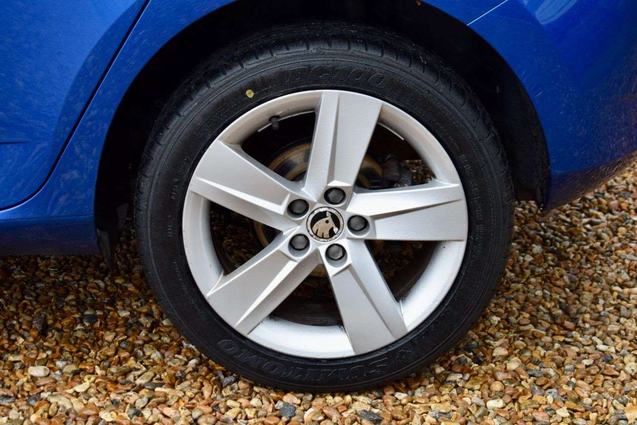 2017 SKODA FABIA 2017 SKODA FABIA