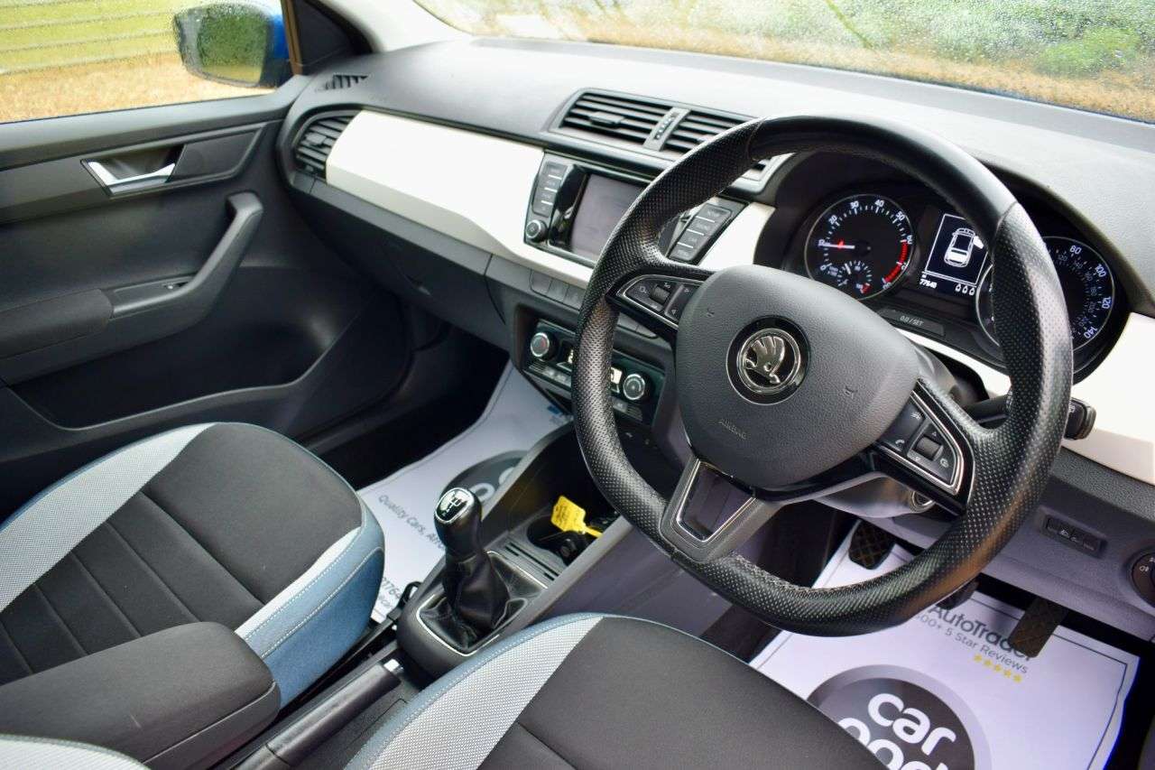 2017 SKODA FABIA 2017 SKODA FABIA