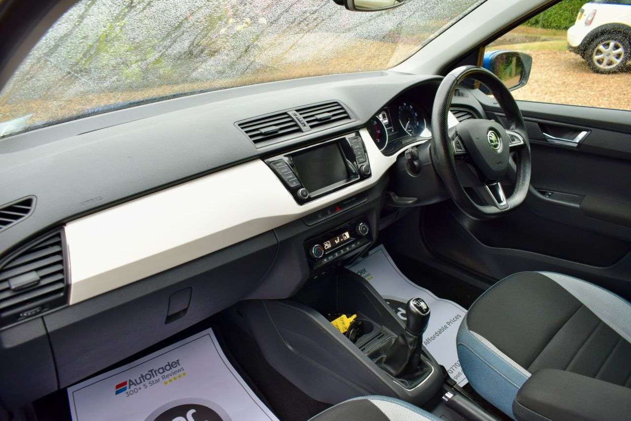 2017 SKODA FABIA 2017 SKODA FABIA