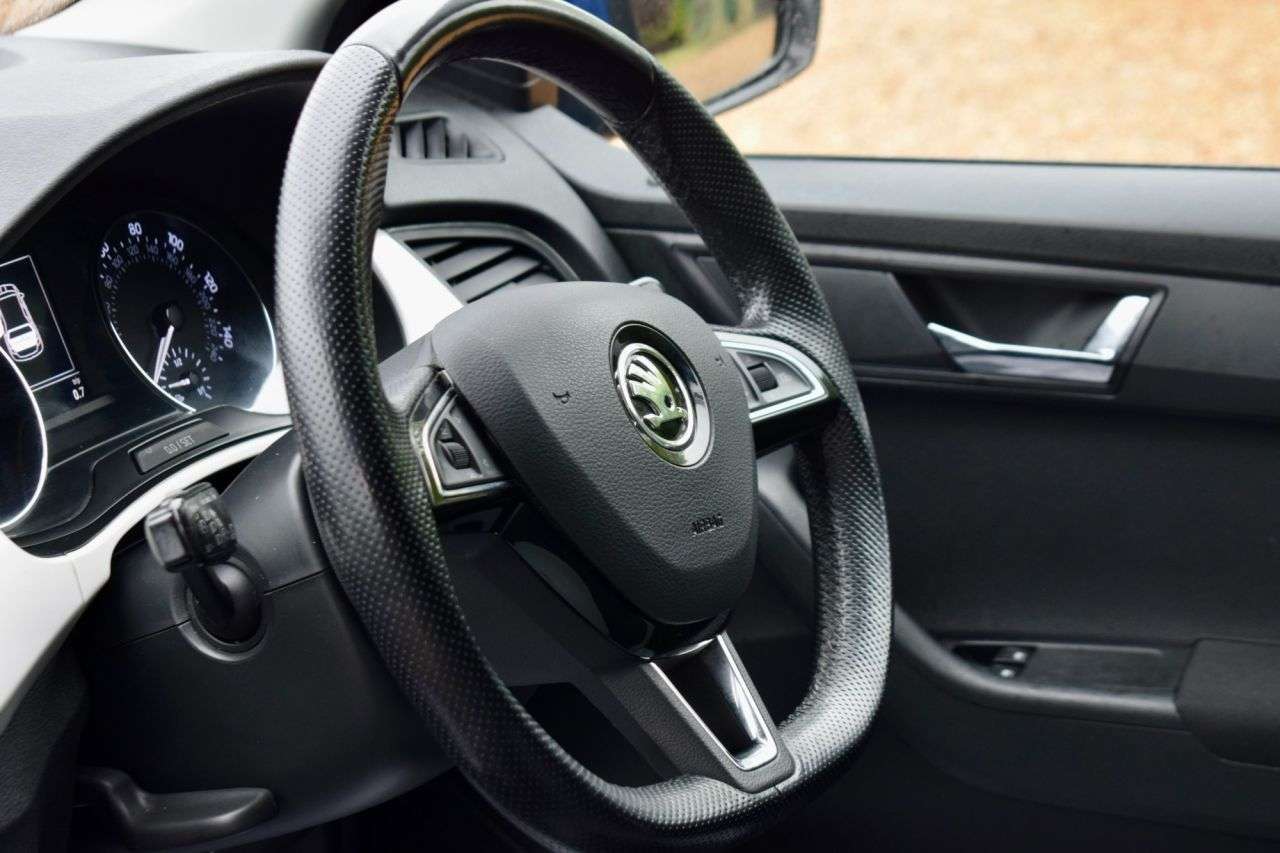 2017 SKODA FABIA 2017 SKODA FABIA