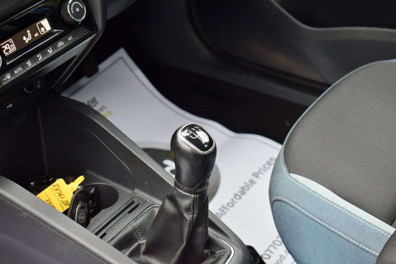 2017 SKODA FABIA 2017 SKODA FABIA