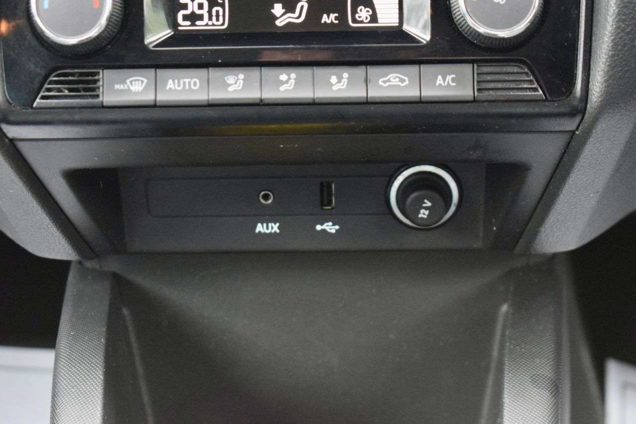 2017 SKODA FABIA 2017 SKODA FABIA