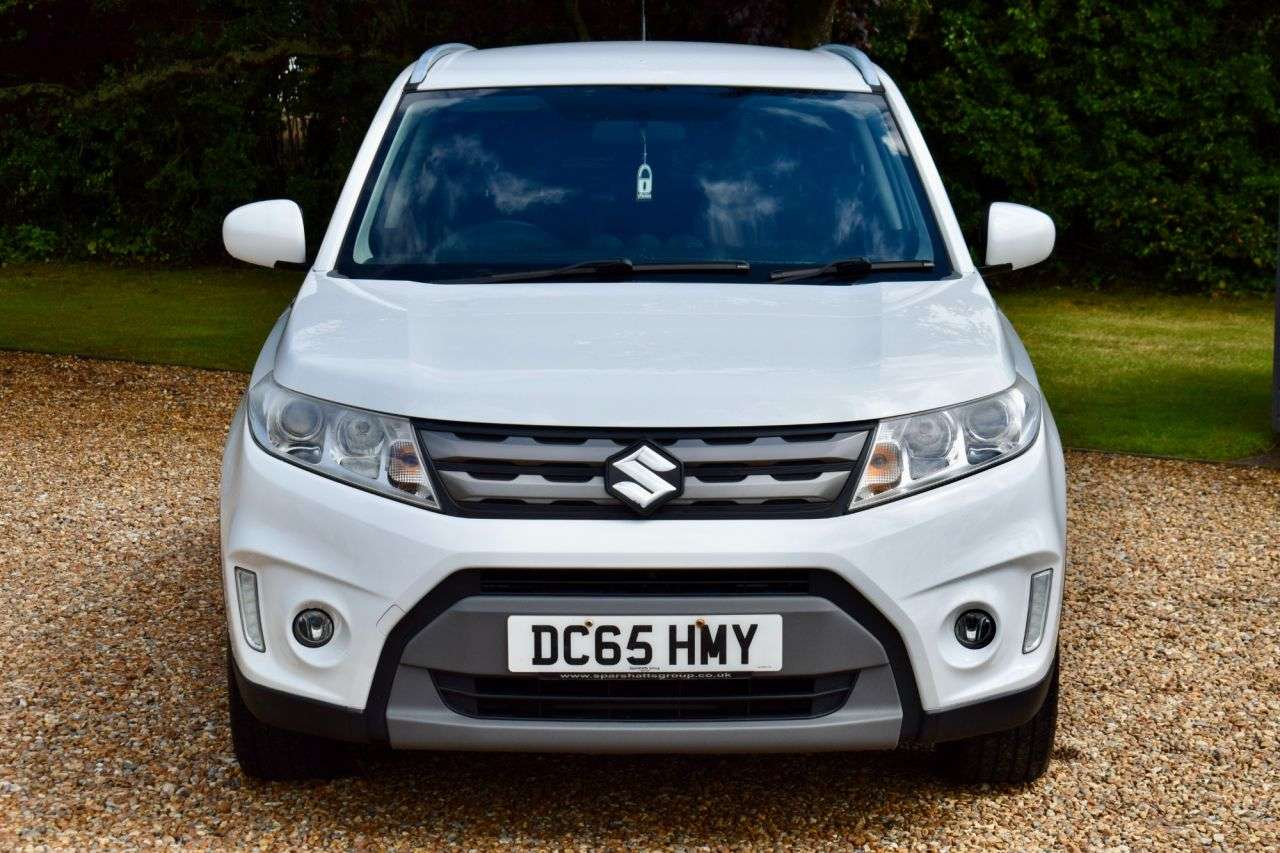 A 2016 SUZUKI VITARA 1.6 SZ-T SUV 5dr Petrol Manual Euro 6 (s/s) (120 ps) NAV, CAMERA, DAB, BTOO A 2016 SUZUKI VITARA 1.6 SZ-T SUV 5dr Petrol Manual Euro 6 (s/s) (120 ps) NAV, CAMERA, DAB, BTOO