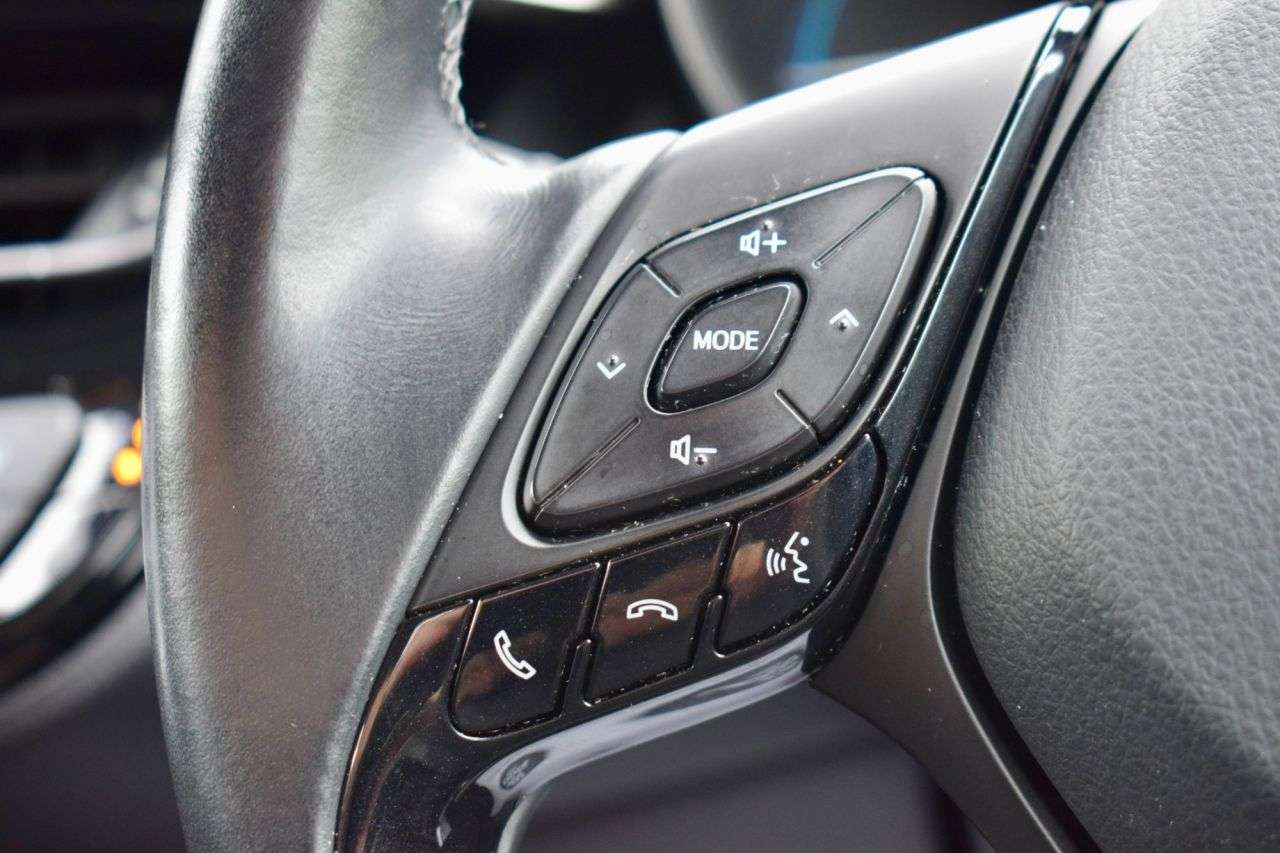 2018 TOYOTA C-HR 2018 TOYOTA C-HR
