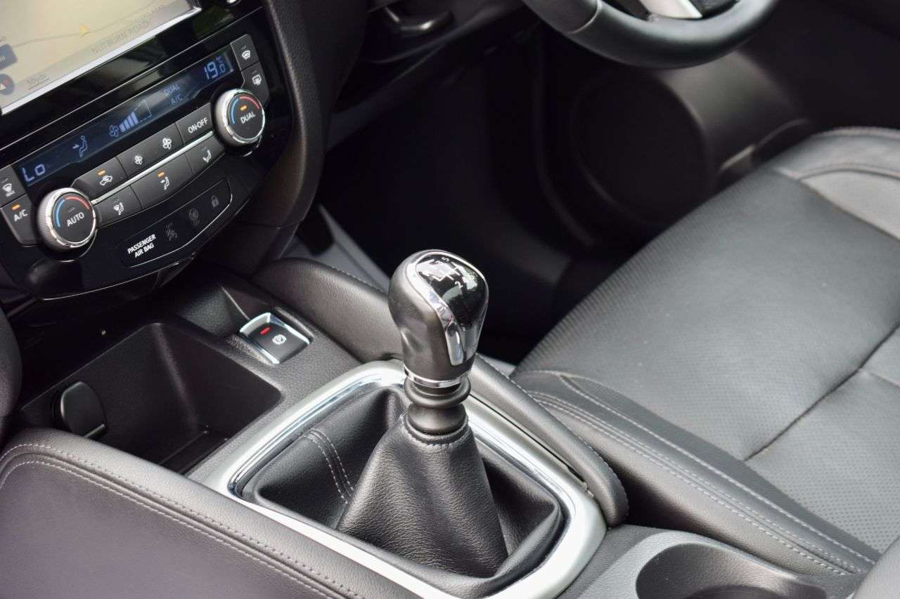 2015 NISSAN QASHQAI 2015 NISSAN QASHQAI