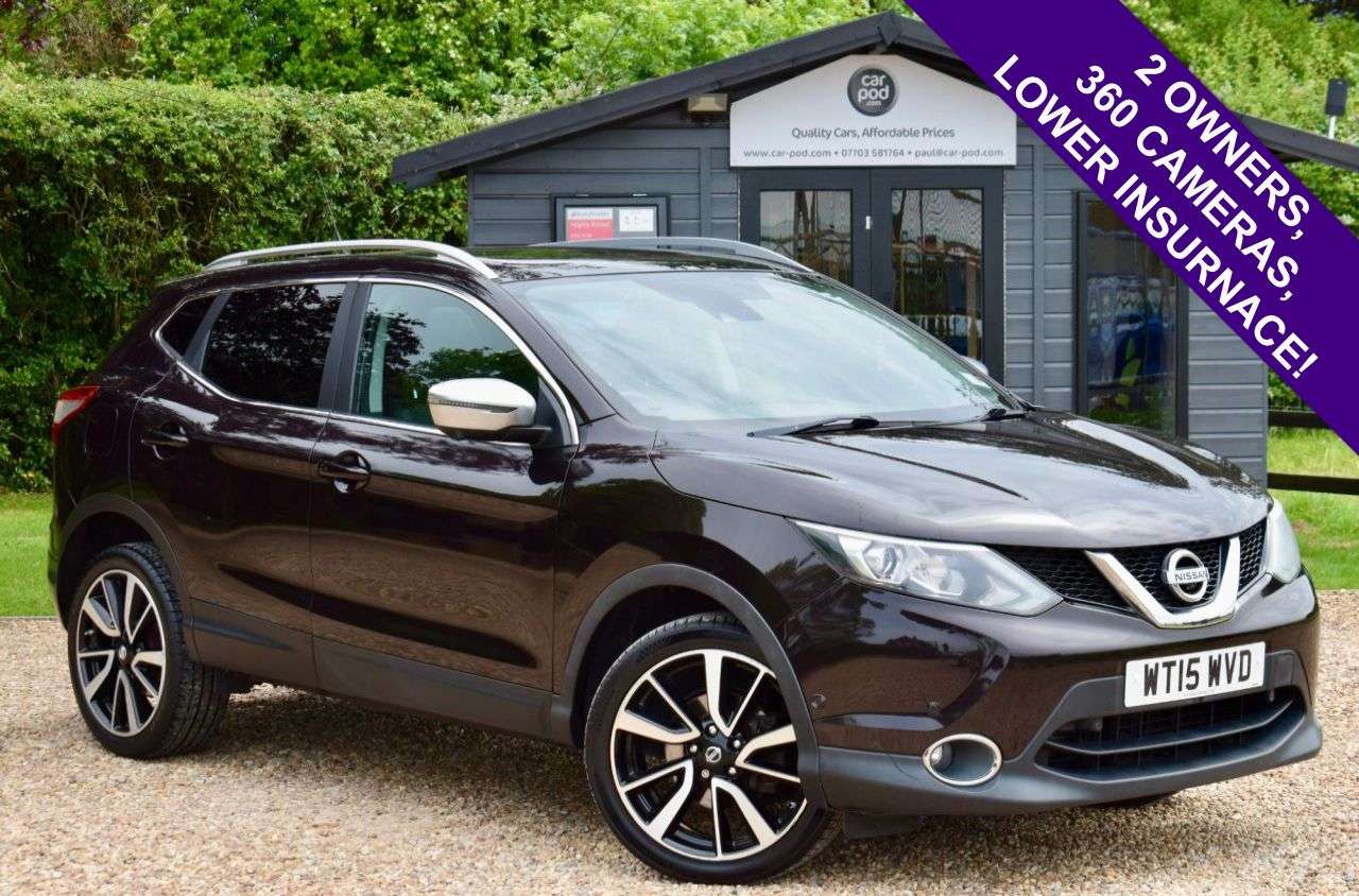 A 2015 NISSAN QASHQAI 1.6 DIG-T Tekna SUV 5dr Petrol Manual 2WD Euro 6 (s/s) (163 ps) 360 CAMERAS A 2015 NISSAN QASHQAI 1.6 DIG-T Tekna SUV 5dr Petrol Manual 2WD Euro 6 (s/s) (163 ps) 360 CAMERAS