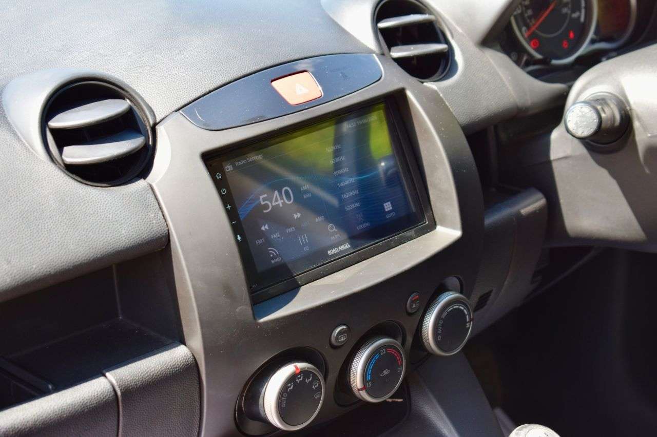 2015 MAZDA MAZDA 2 2015 MAZDA MAZDA 2