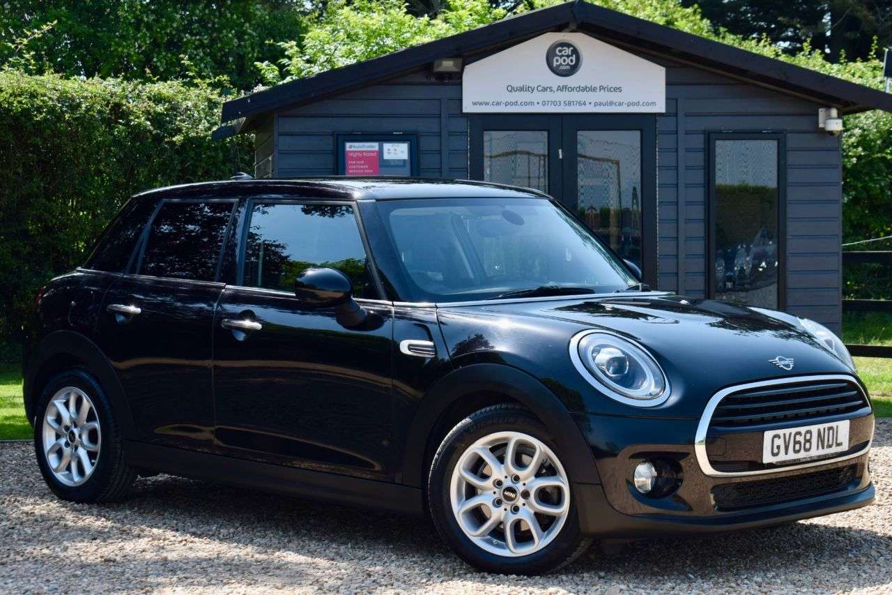 A 2019 MINI HATCH 1.5 Cooper GPF Hatchback 5dr Petrol Manual Euro 6 (s/s) (136 ps) FULL MINI A 2019 MINI HATCH 1.5 Cooper GPF Hatchback 5dr Petrol Manual Euro 6 (s/s) (136 ps) FULL MINI
